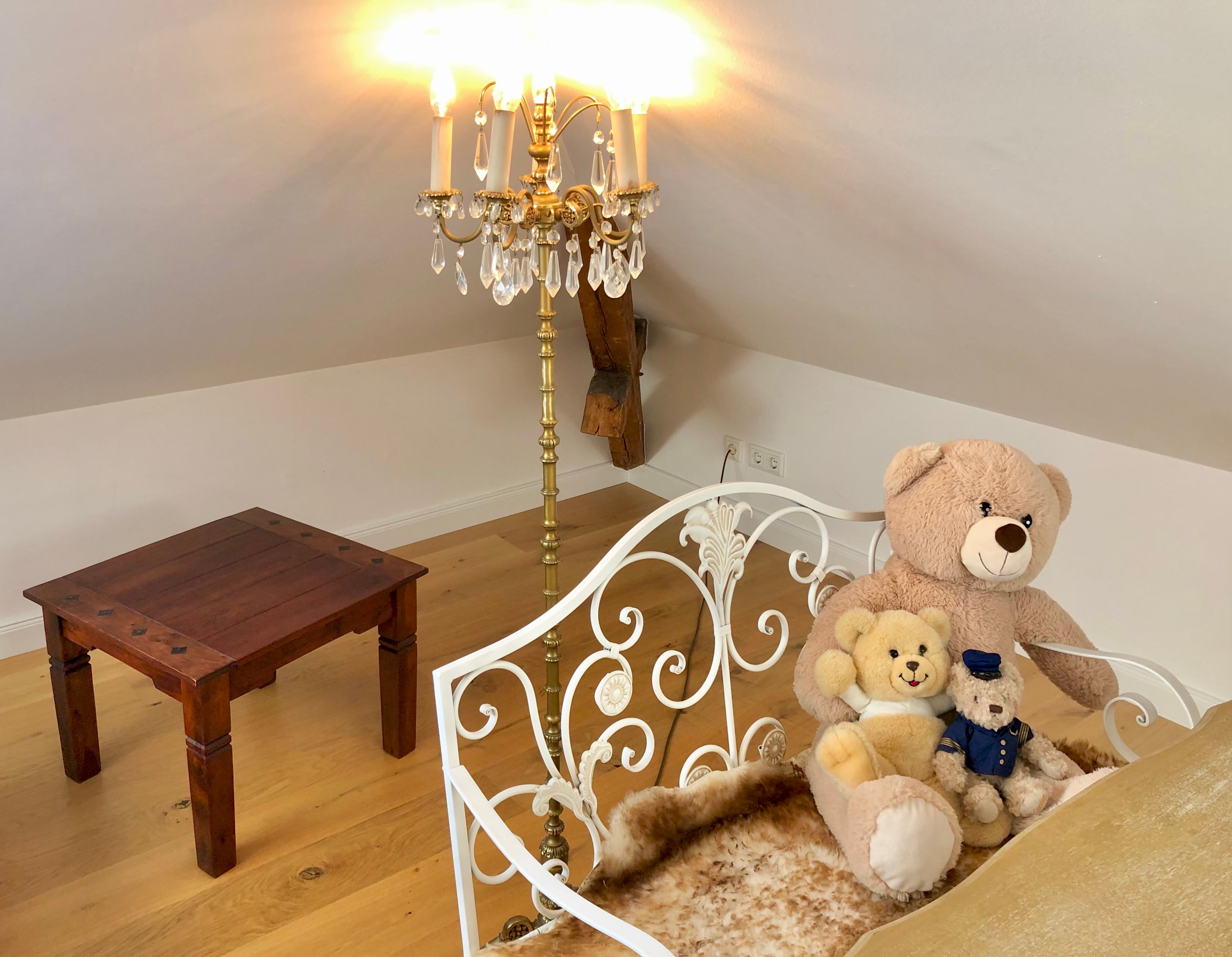  5 Room Maisonette In Historical Villa.  -  5 Room Maisonette in historical villa.  - Gallery -  24