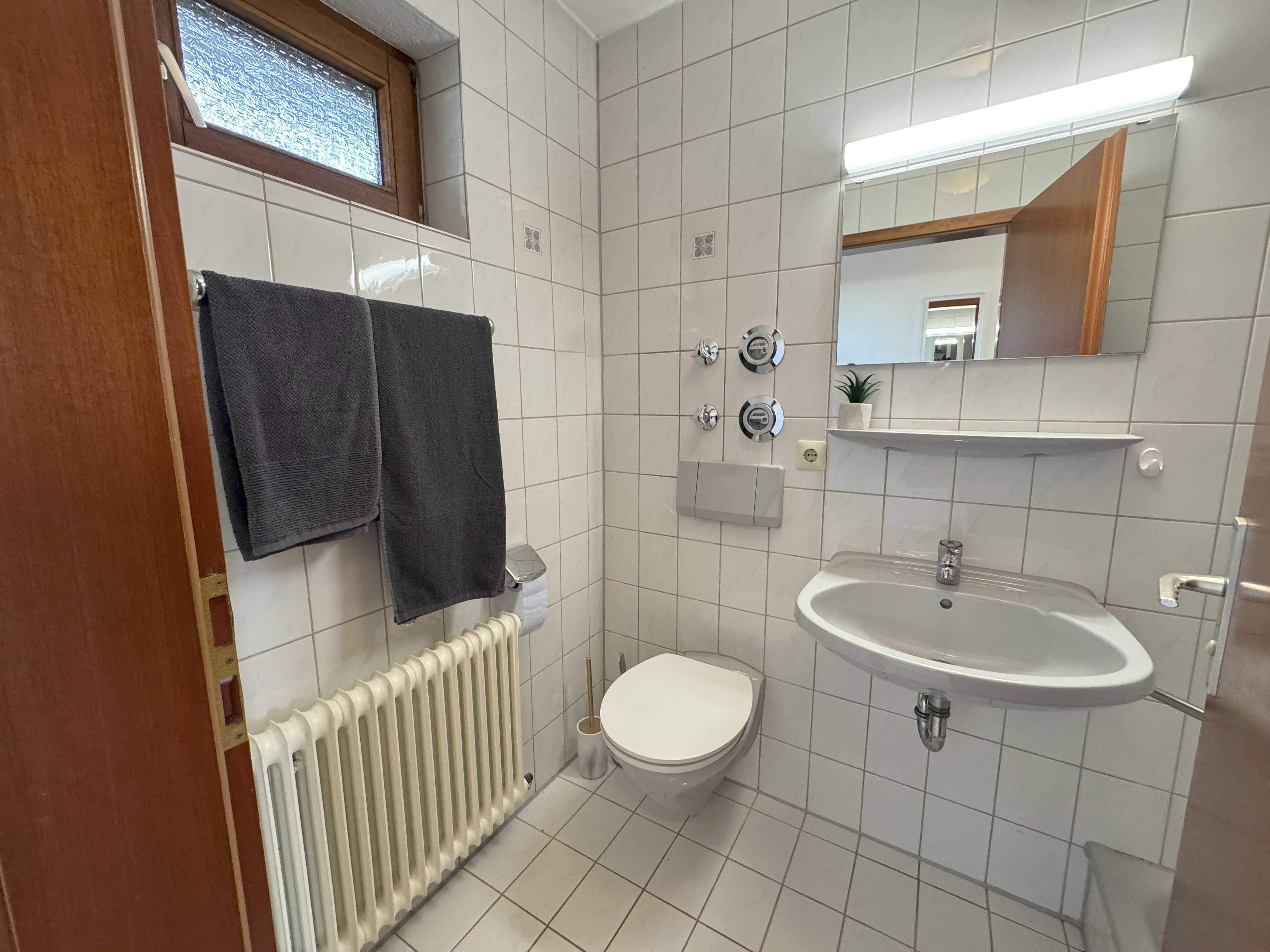  Bright And Nice Studio With Kitchen, Parking Pace, WLAN In Filderstadt  -  Bright and nice studio with kitchen, parking pace, WLAN in Filderstadt  - Gallery -  6