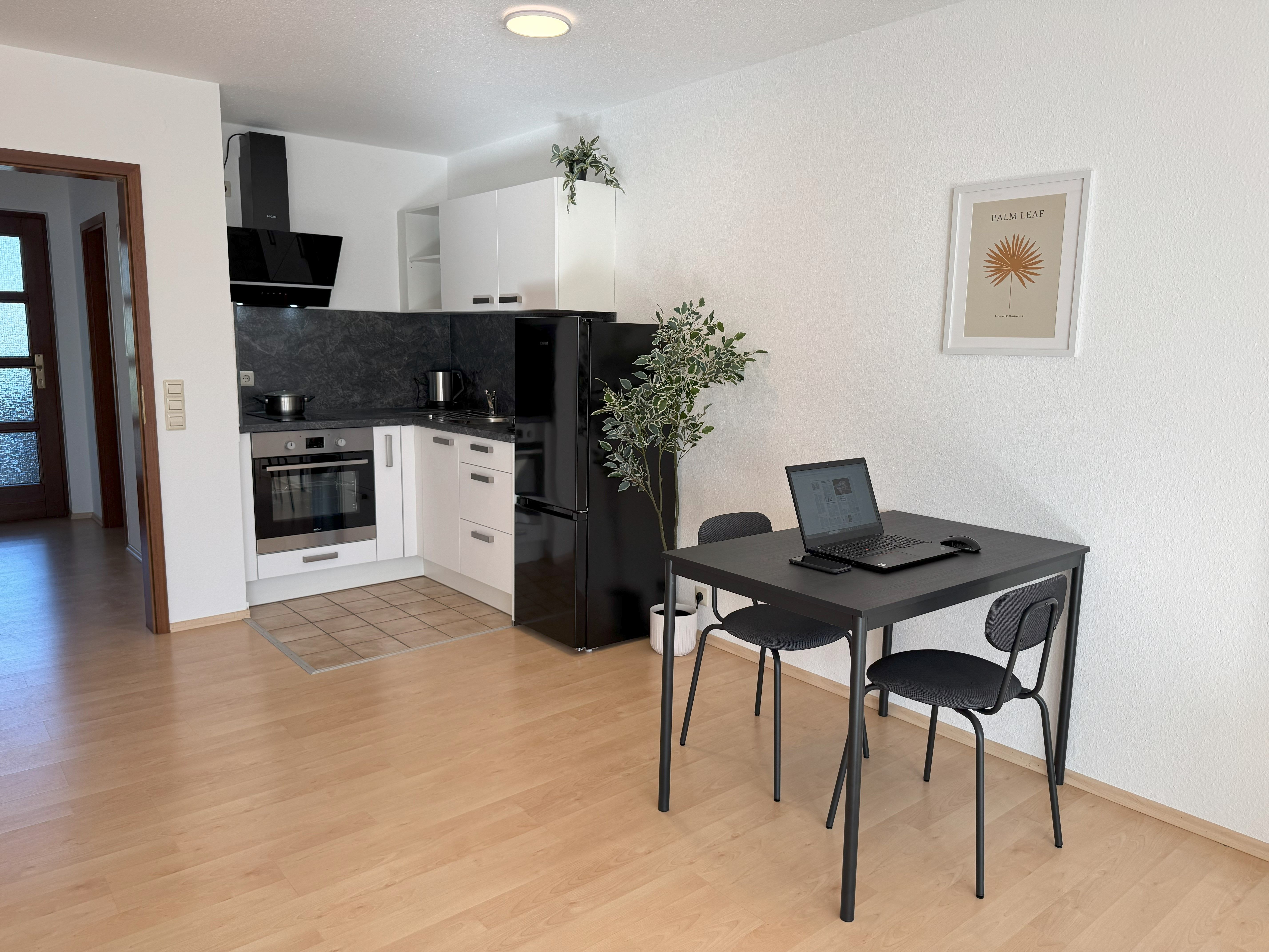  Bright And Nice Studio With Kitchen, Parking Pace, WLAN In Filderstadt  -  Bright and nice studio with kitchen, parking pace, WLAN in Filderstadt  - Gallery -  12