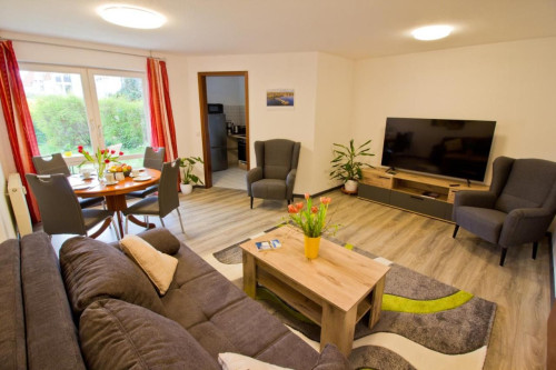 Lovely, charming home in Dresden two bed room WIFI free Ebikes