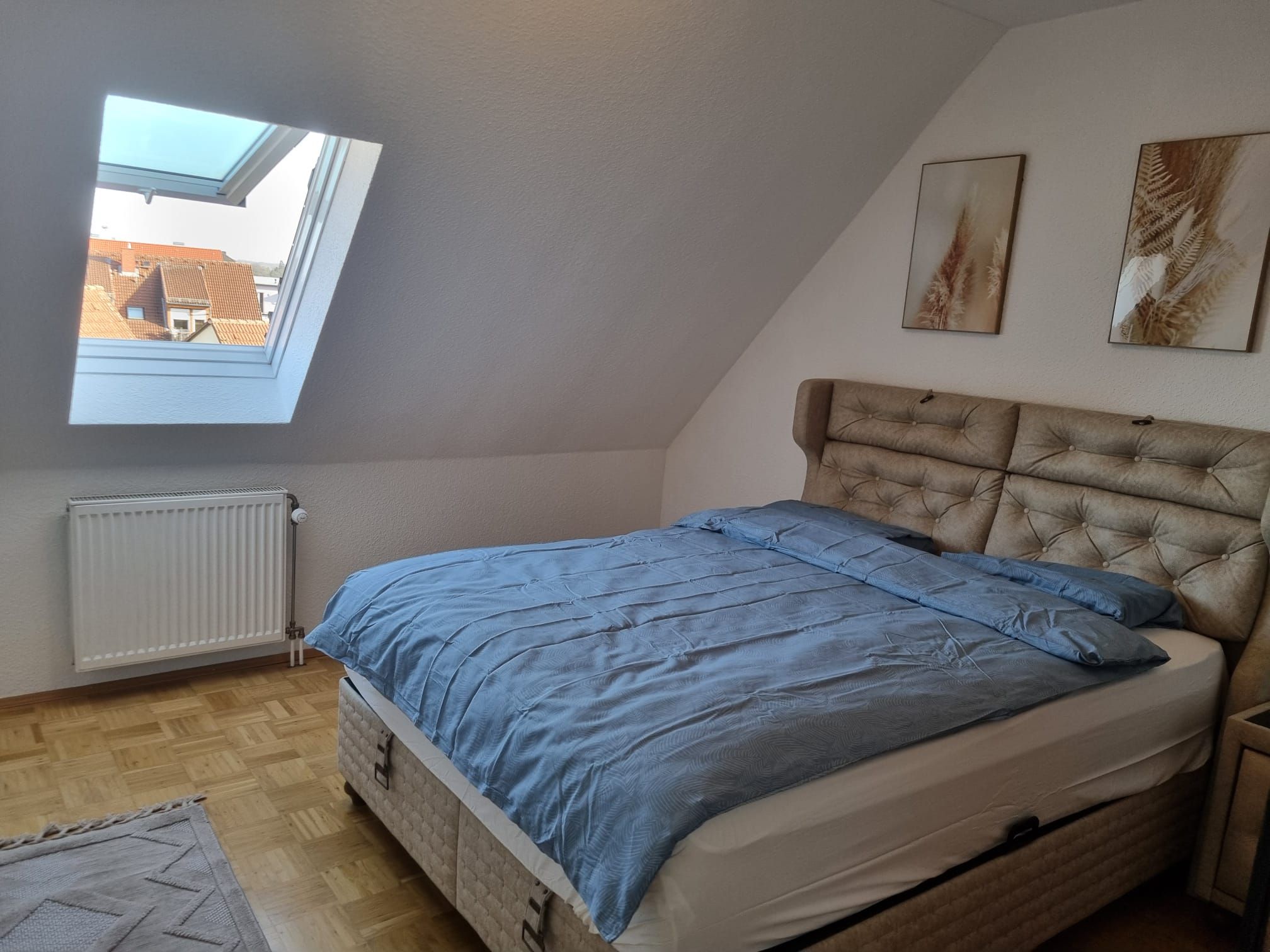  Tylish, Modernized 2.5-Room Attic Apartment With High End Interior And Fitted Kitchen In Gießen.  -  tylish, modernized 2.5-room attic apartment with high end interior and fitted kitchen in Gießen.  - Gallery -  6