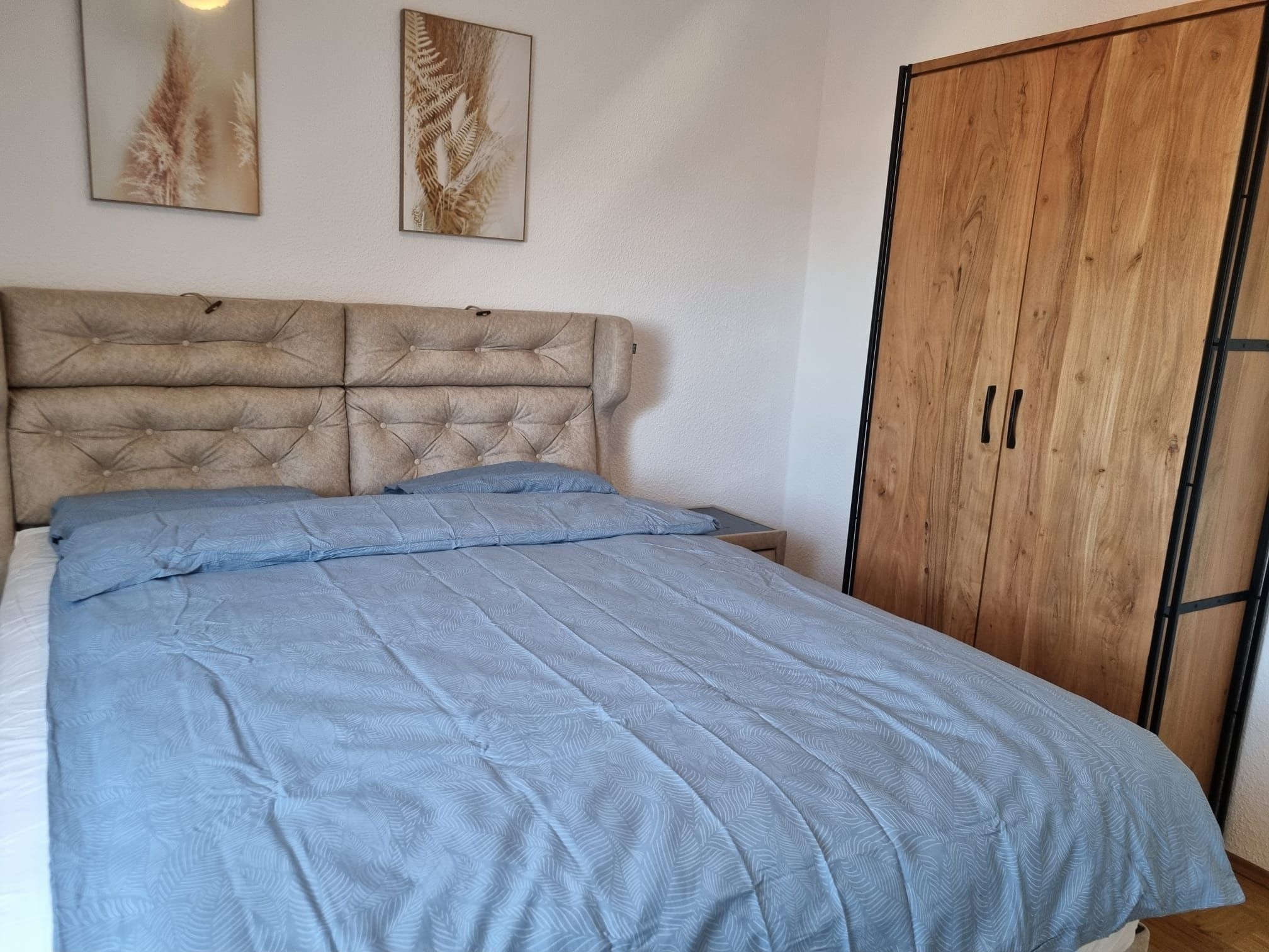  Tylish, Modernized 2.5-Room Attic Apartment With High End Interior And Fitted Kitchen In Gießen.  -  tylish, modernized 2.5-room attic apartment with high end interior and fitted kitchen in Gießen.  - Gallery -  7