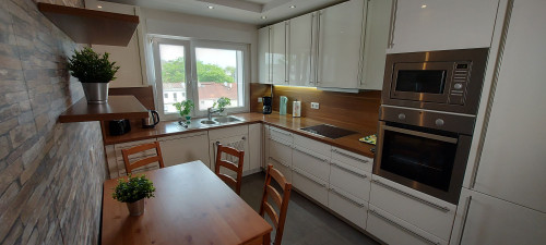 Spacious, cozy & glamorous. Bright apartment centrally located in Duisburg - with garage. - Gallery - 12