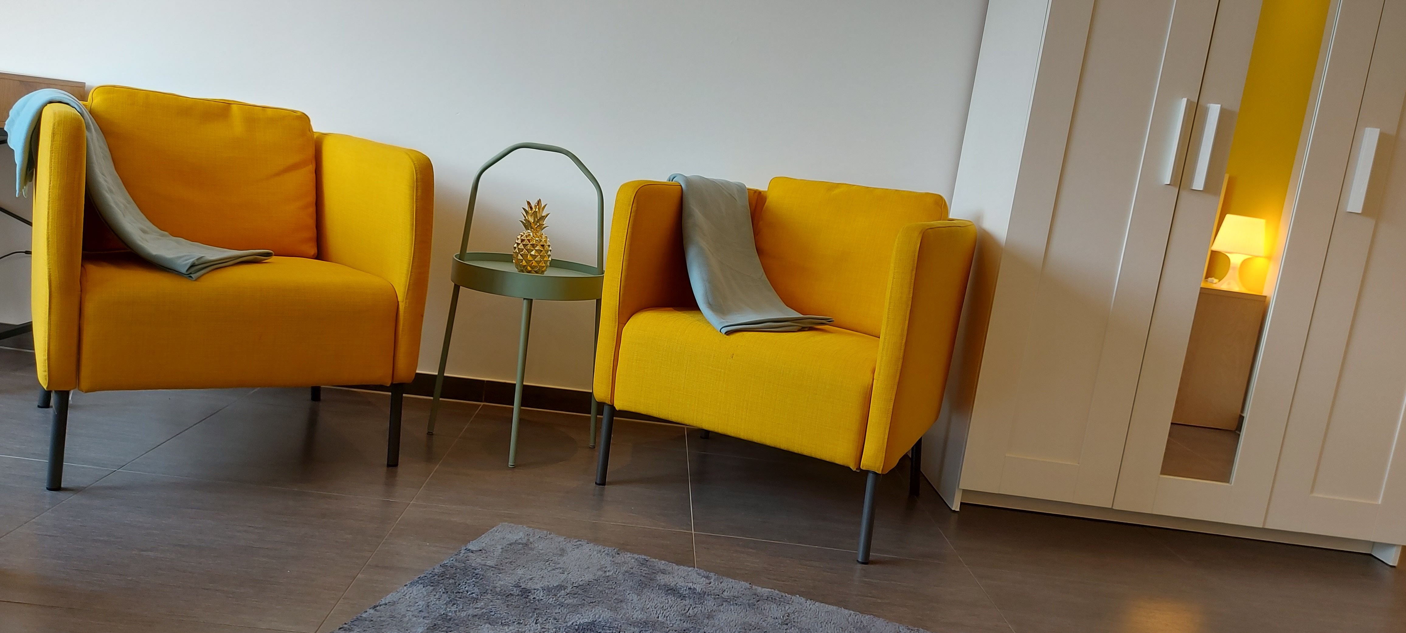 Spacious, Cozy & Glamorous. Bright Apartment Centrally Located In Duisburg - With Garage. - 20