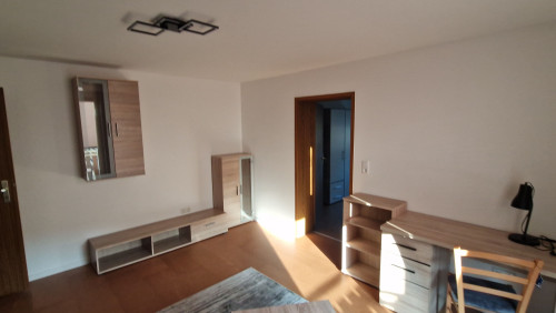 Neu sanierte Wohnung mit 3 Schlafzimmern in Unikliniknähe!