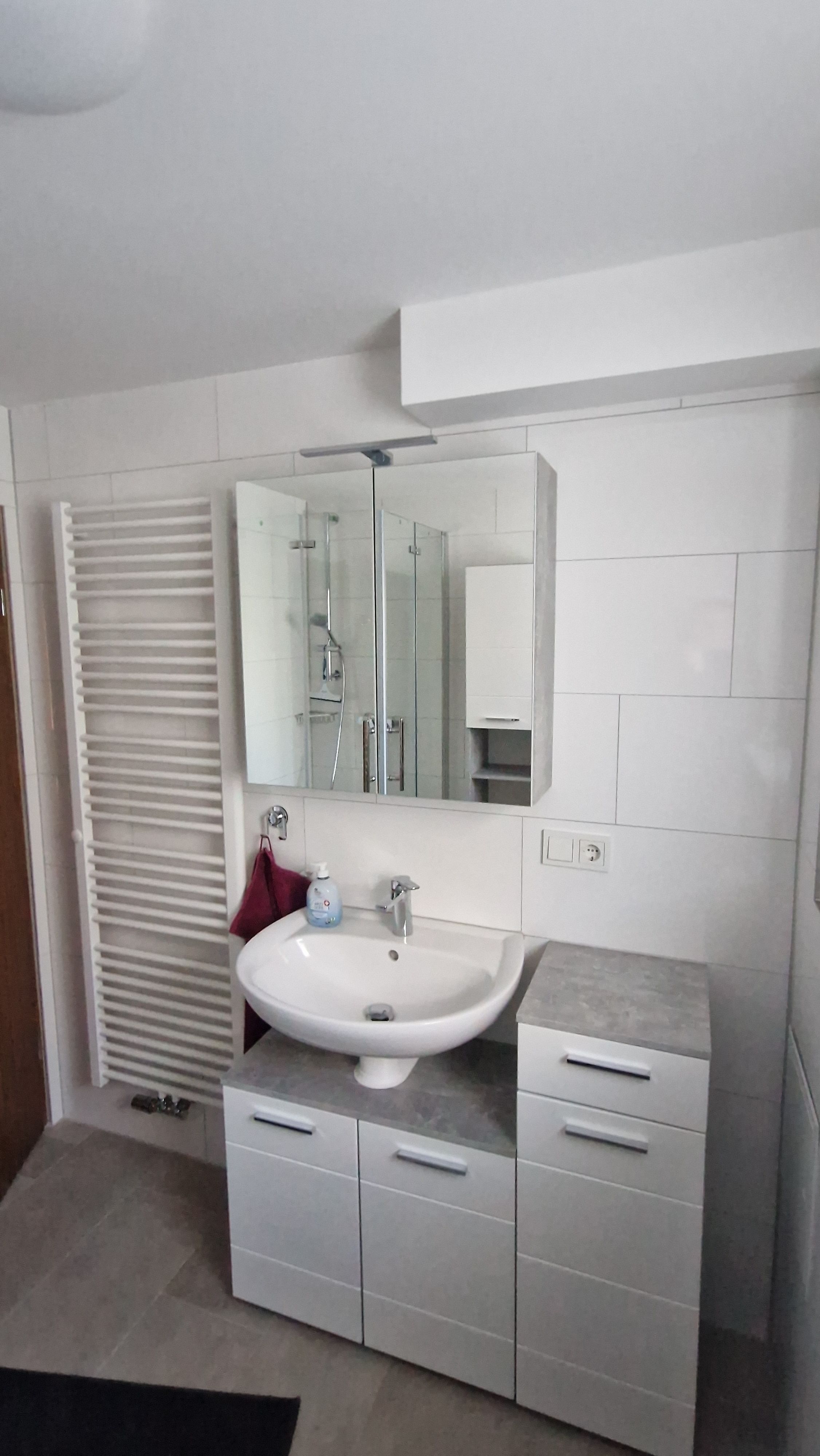  Neu Sanierte Wohnung Mit 3 Schlafzimmern In Unikliniknähe!  -  Neu sanierte Wohnung mit 3 Schlafzimmern in Unikliniknähe!  - Gallery -  11