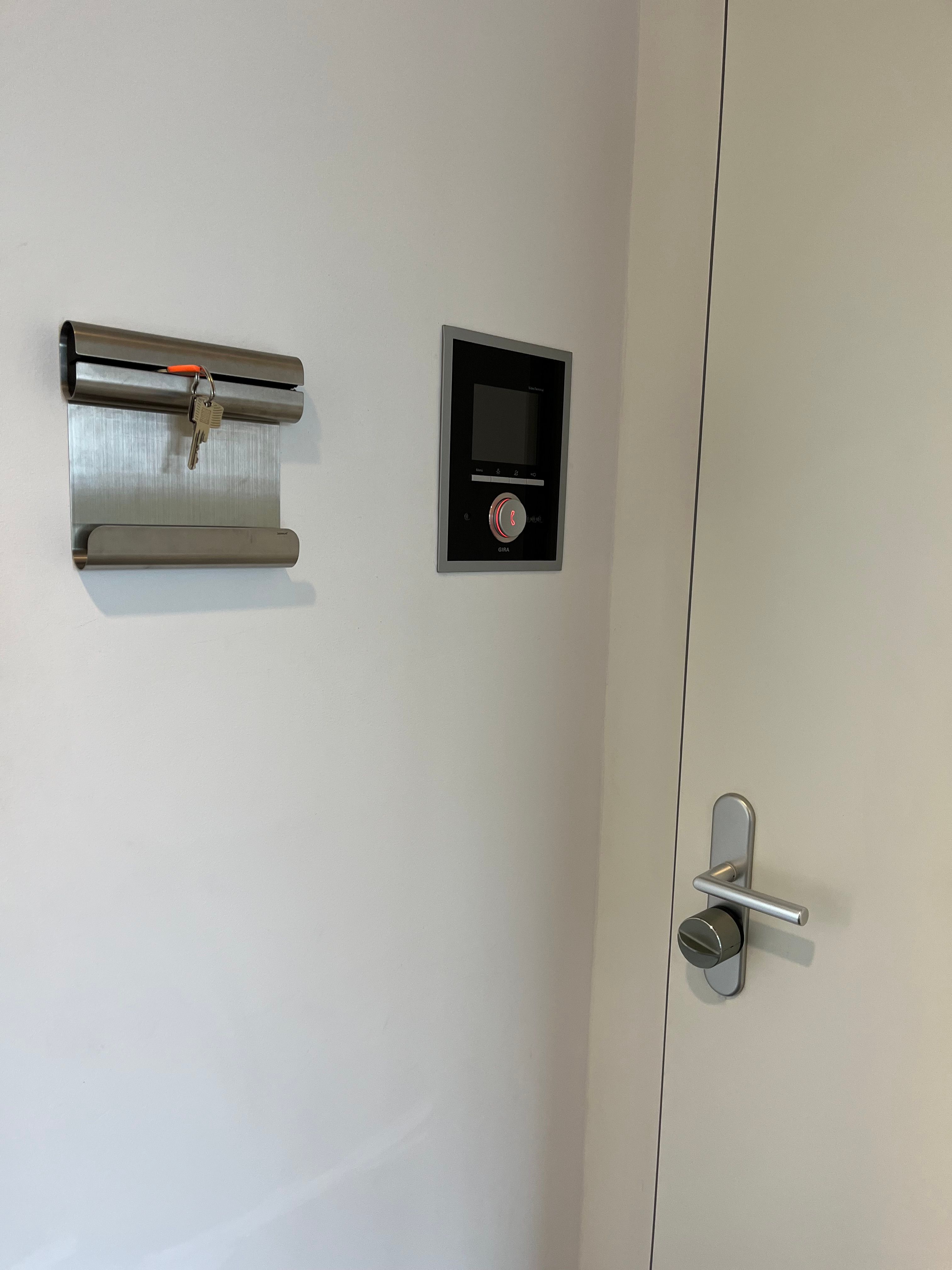 Beautiful & Smart 2-Room Apartment To Feel At Home In Southern Munich - 4