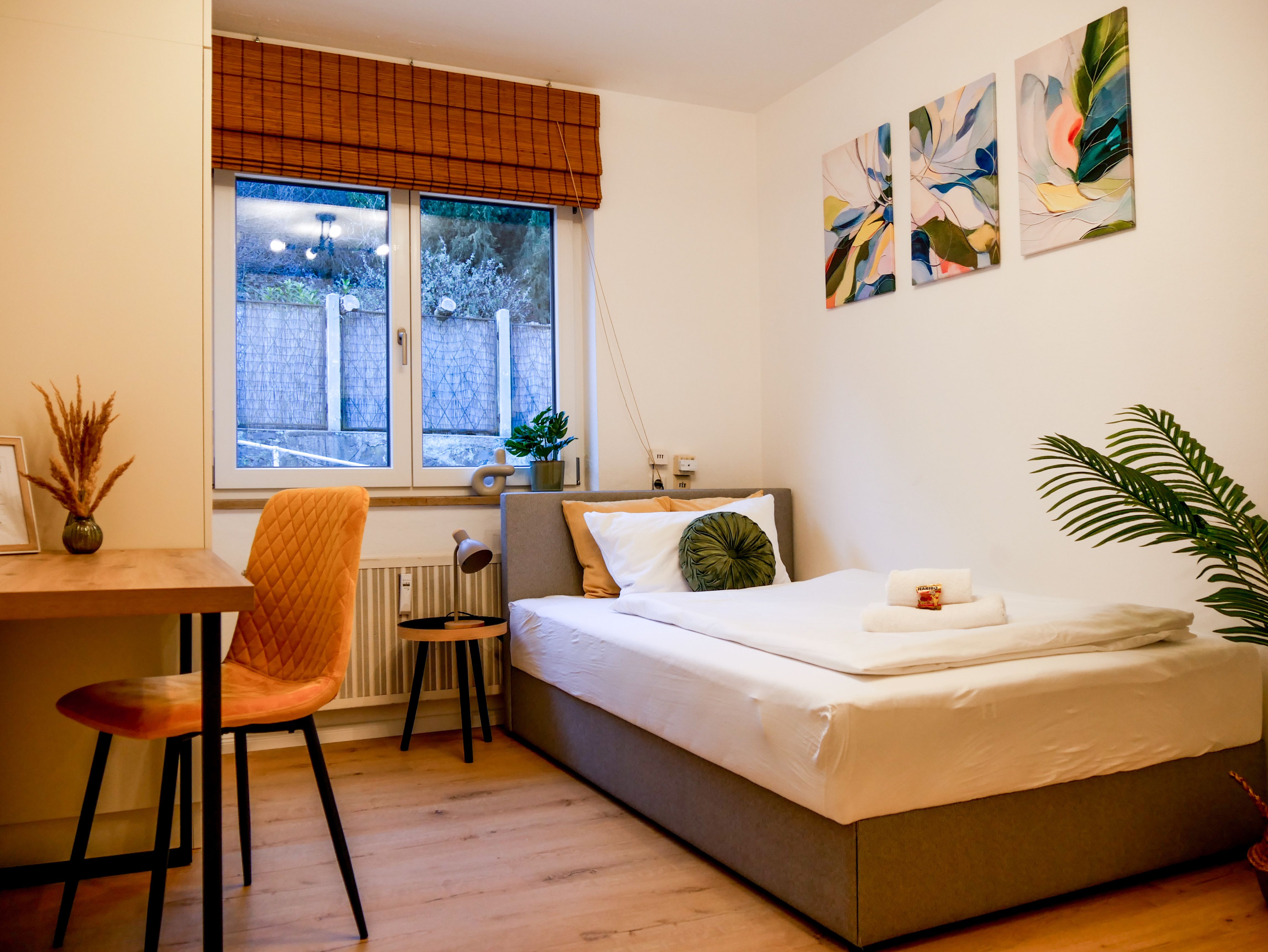  Stylish Furnished 1-Room Apartment In A Top Location Right Next To The University And Hospital!  -  Stylish furnished 1-room apartment in a top location right next to the university and hospital!  - Gallery -  48