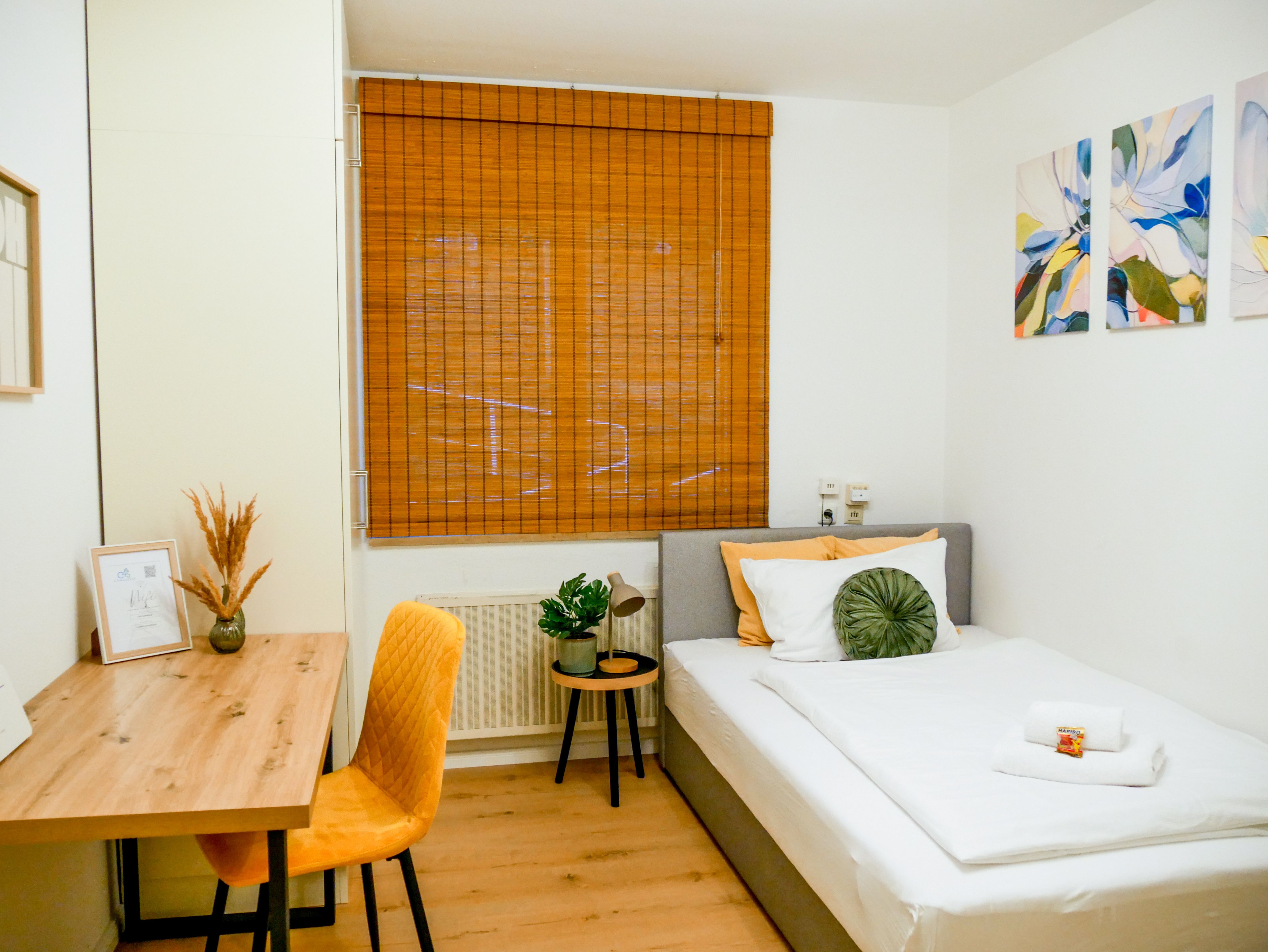  Stylish Furnished 1-Room Apartment In A Top Location Right Next To The University And Hospital!  -  Stylish furnished 1-room apartment in a top location right next to the university and hospital!  - Gallery -  47