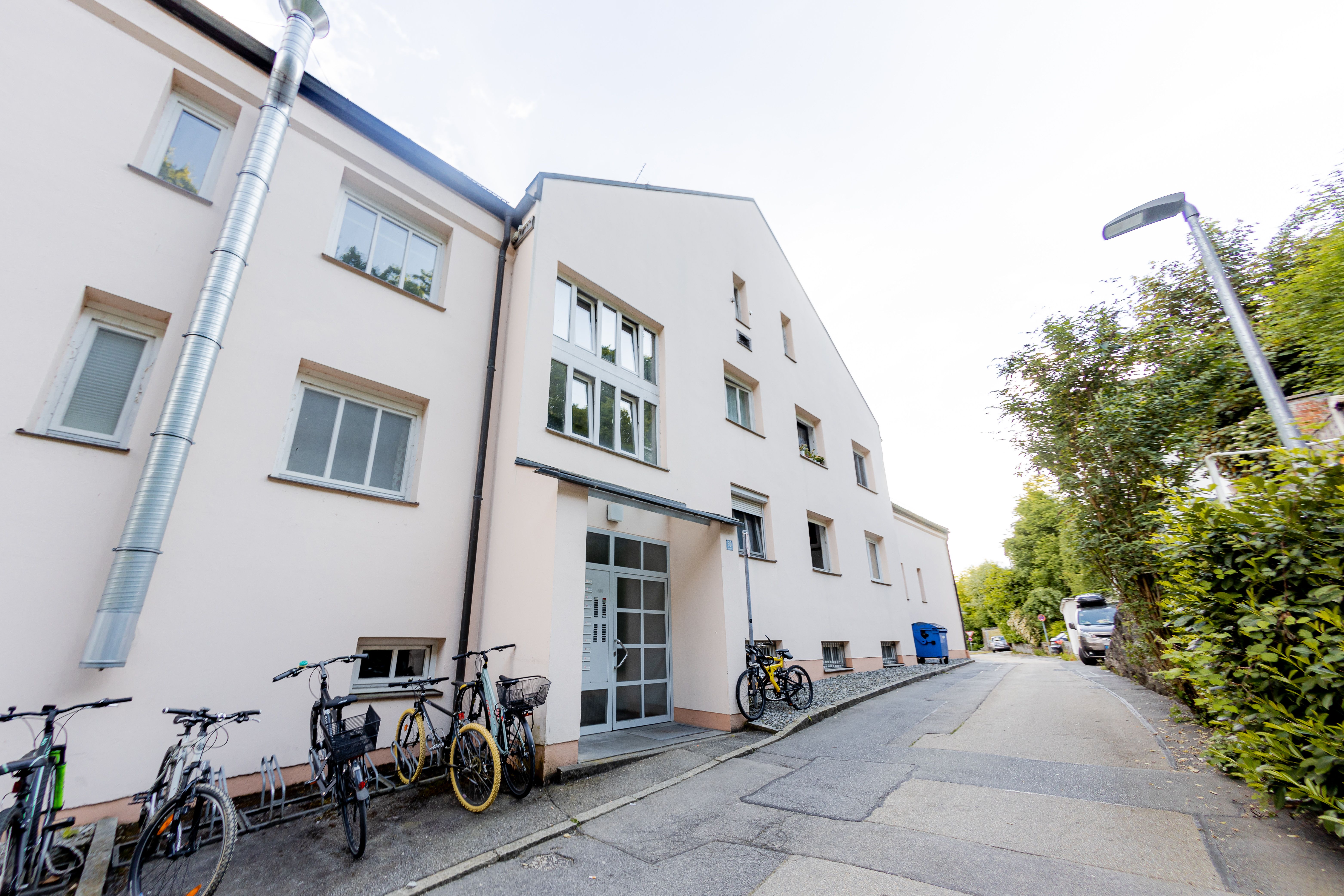  Stylish Furnished 1-Room Apartment In A Top Location Right Next To The University And Hospital!  -  Stylish furnished 1-room apartment in a top location right next to the university and hospital!  - Gallery -  5