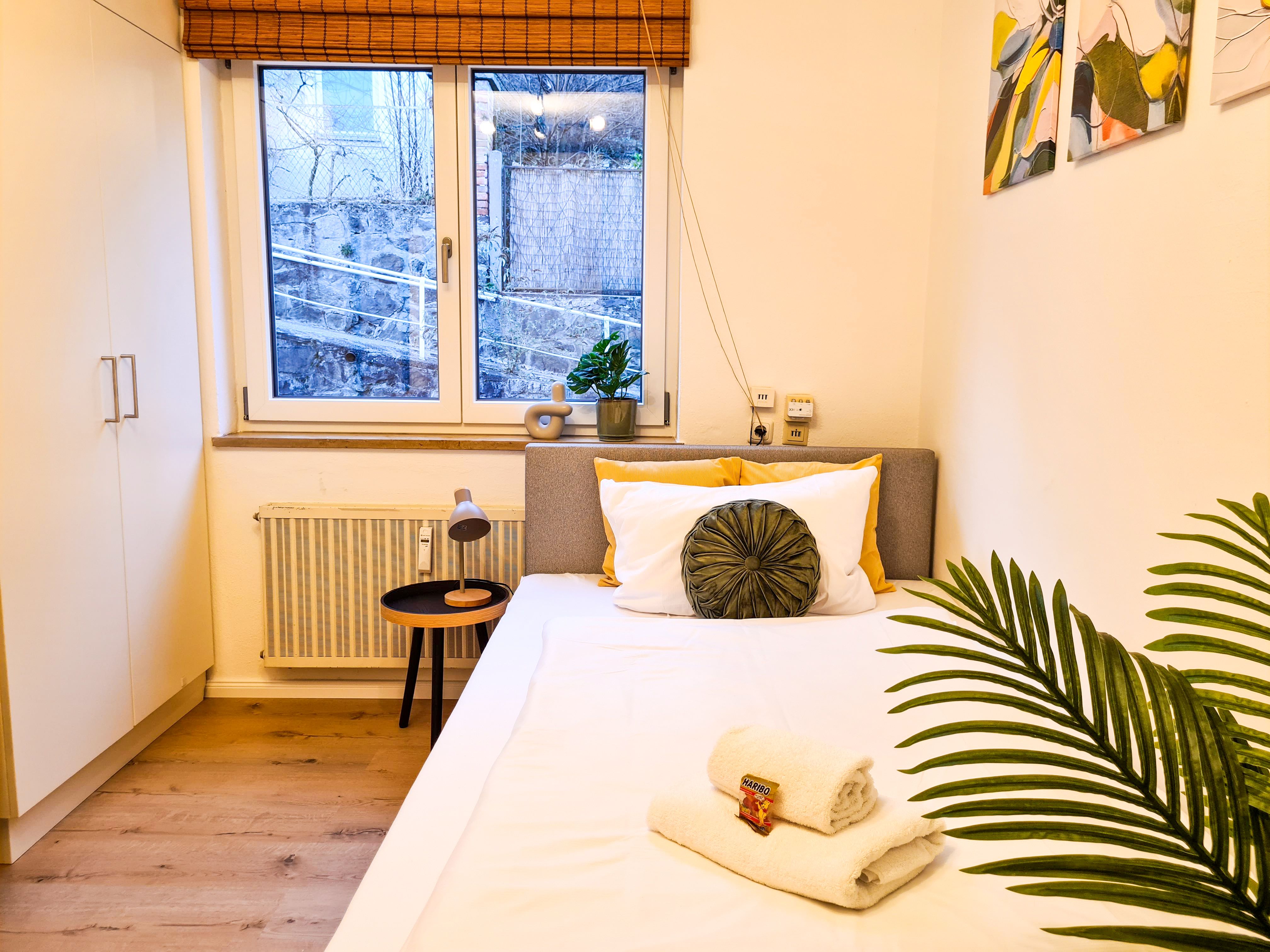  Stylish Furnished 1-Room Apartment In A Top Location Right Next To The University And Hospital!  -  Stylish furnished 1-room apartment in a top location right next to the university and hospital!  - Gallery -  51