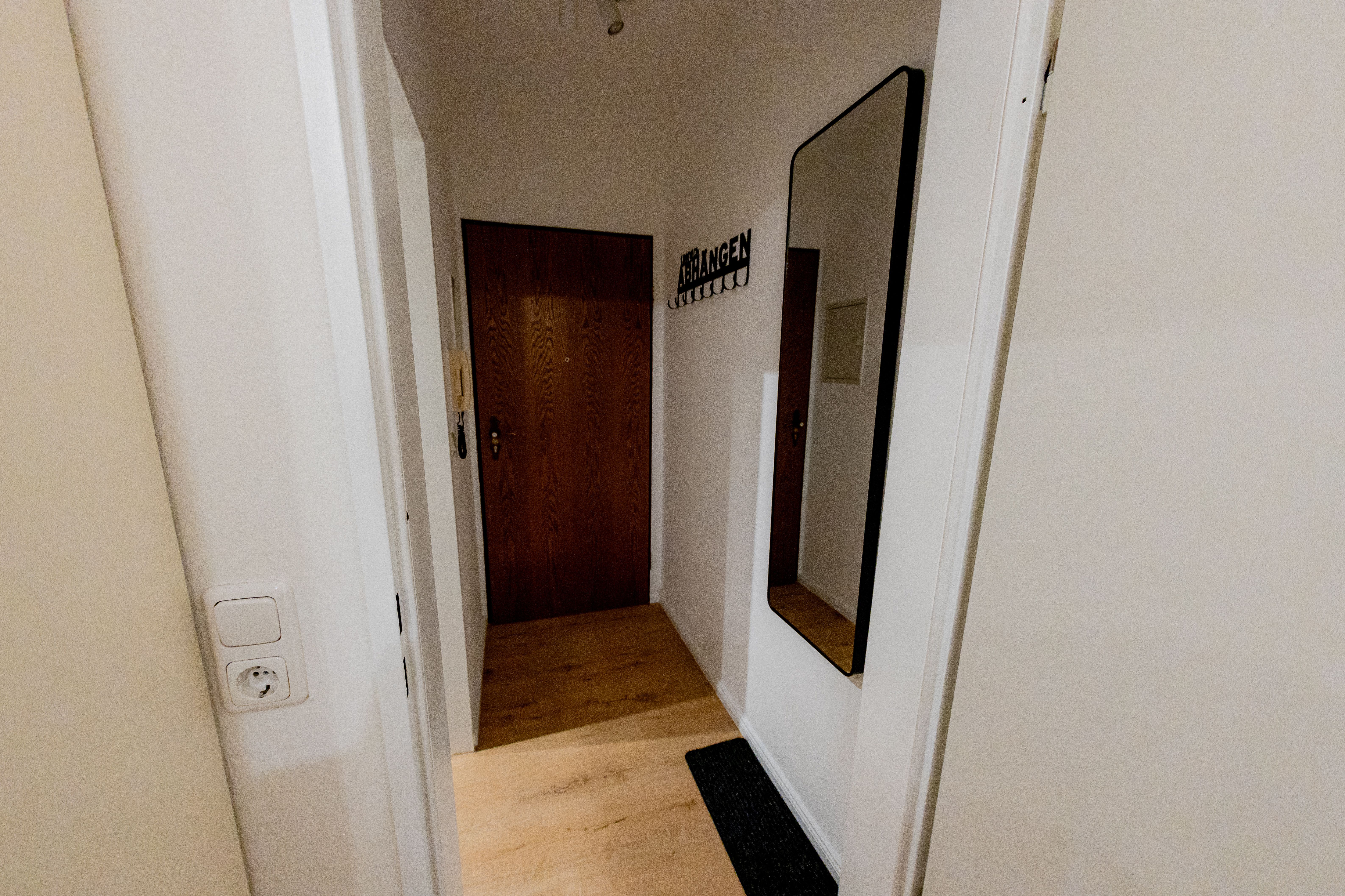  Stylish Furnished 1-Room Apartment In A Top Location Right Next To The University And Hospital!  -  Stylish furnished 1-room apartment in a top location right next to the university and hospital!  - Gallery -  6