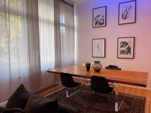 Exklusives Design-Loft in Stuttgart West – Dein stilvolles Zuhause auf Zeit!
