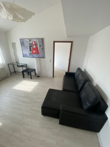 Quiet 2-room-Apt with modern kitchen