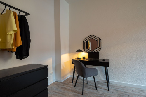NEW | Design | 60qm | Boxspring | Center | Working - Gallery - 14