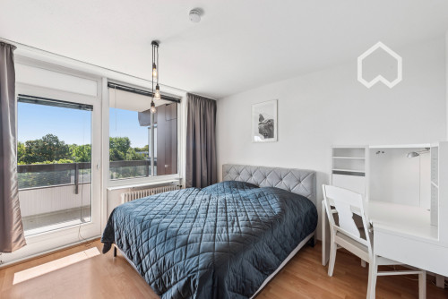 Modern 2-Room Apartment Near the Rhine – Central & Well-Connected