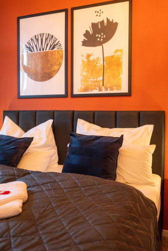 NEW! | Style | Boxspring | 63qm | Center | Working - Gallery - 24
