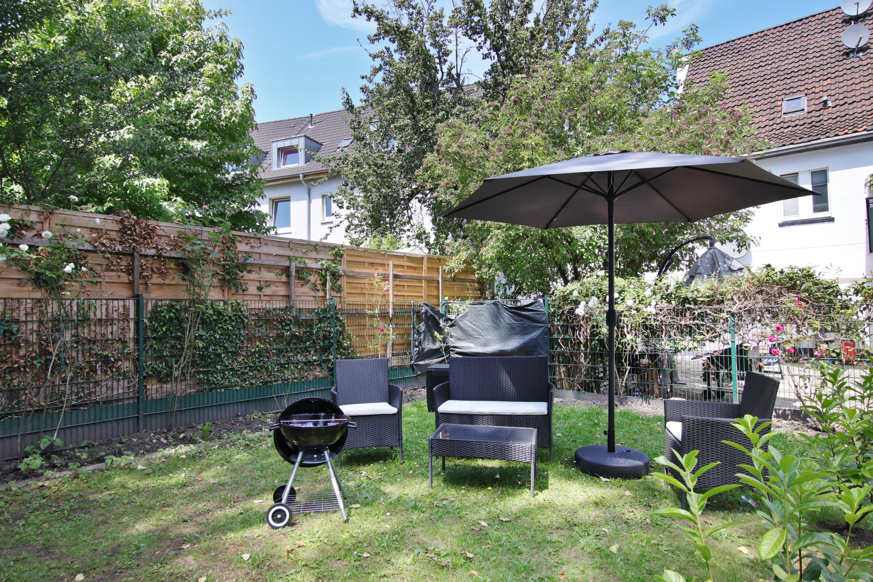  RtR Gelsenkirchen1 - For 4 Guests - Fully Equipped - Garden - Smart TV - Modern  -  RtR Gelsenkirchen1 - For 4 Guests - Fully Equipped - Garden - Smart TV - Modern  - Gallery -  13