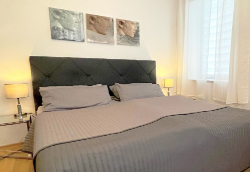 CLASSIC, Design-Luxury-Apartment , near Marketplace - Gallery - 11
