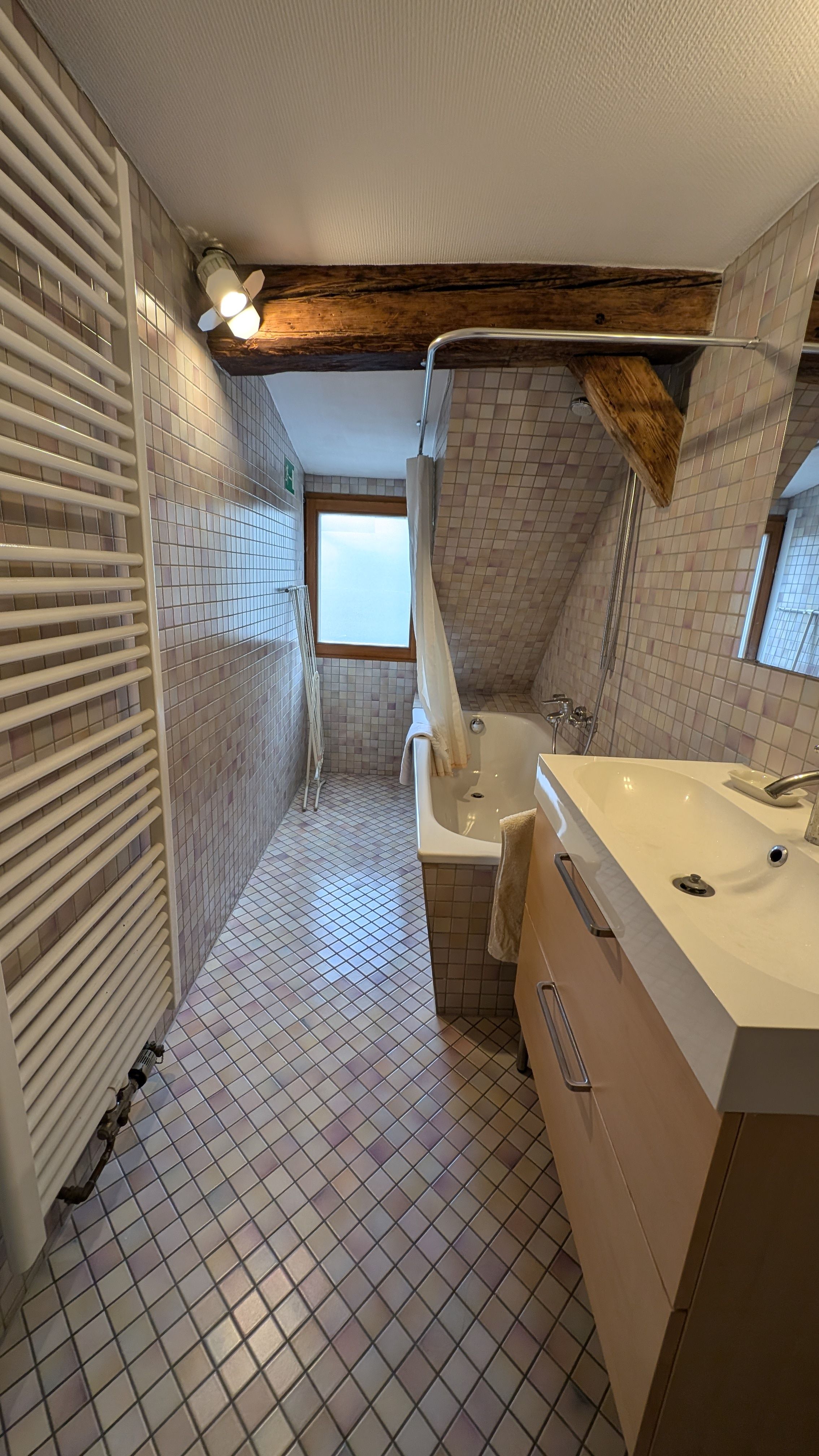Beautiful Gallery Apartment In The Heart Of Nuremberg’s Old Town - 3