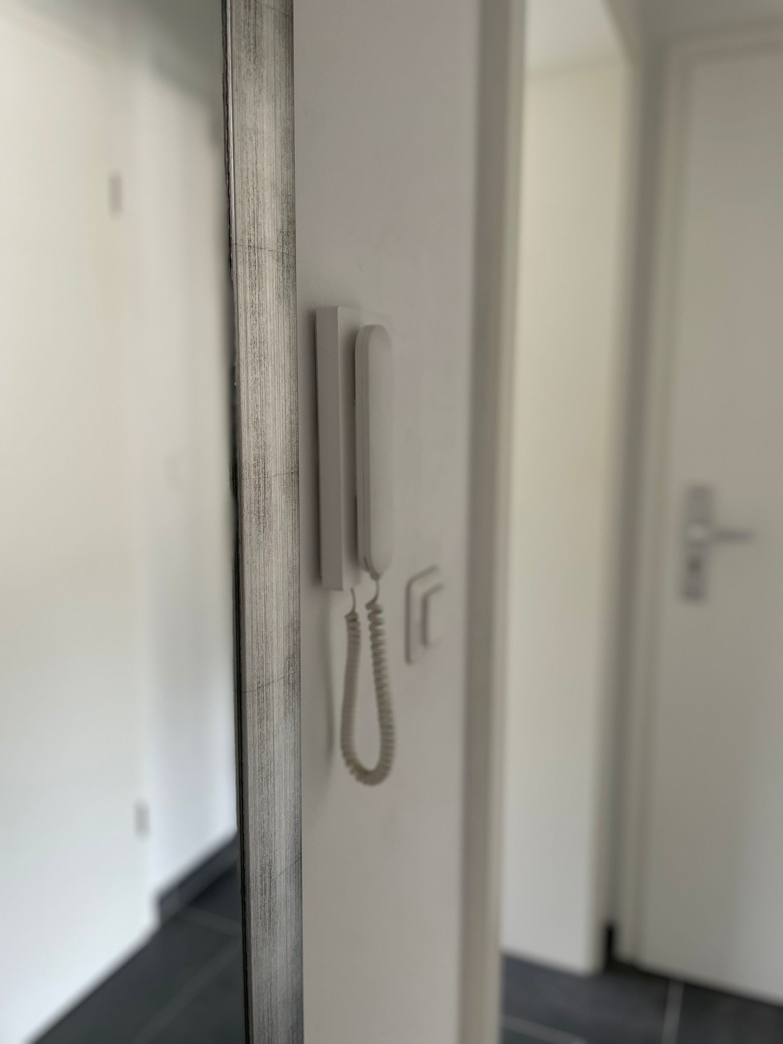  High-Quality, Fully Furnished, Stylish And Completely Renovated 2-Room Apartment In An Old Building   -  High-quality, fully furnished, stylish and completely renovated 2-room apartment in an old building with balcony in Nuremberg St. Jobst  - Gallery -  3