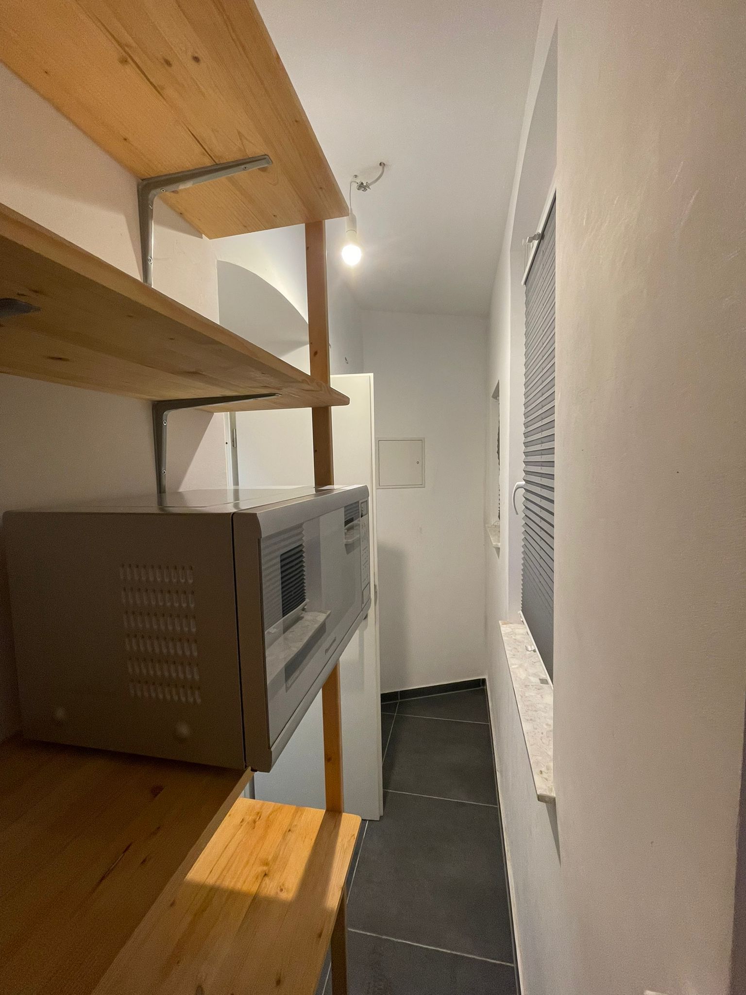  High-Quality, Fully Furnished, Stylish And Completely Renovated 2-Room Apartment In An Old Building   -  High-quality, fully furnished, stylish and completely renovated 2-room apartment in an old building with balcony in Nuremberg St. Jobst  - Gallery -  2