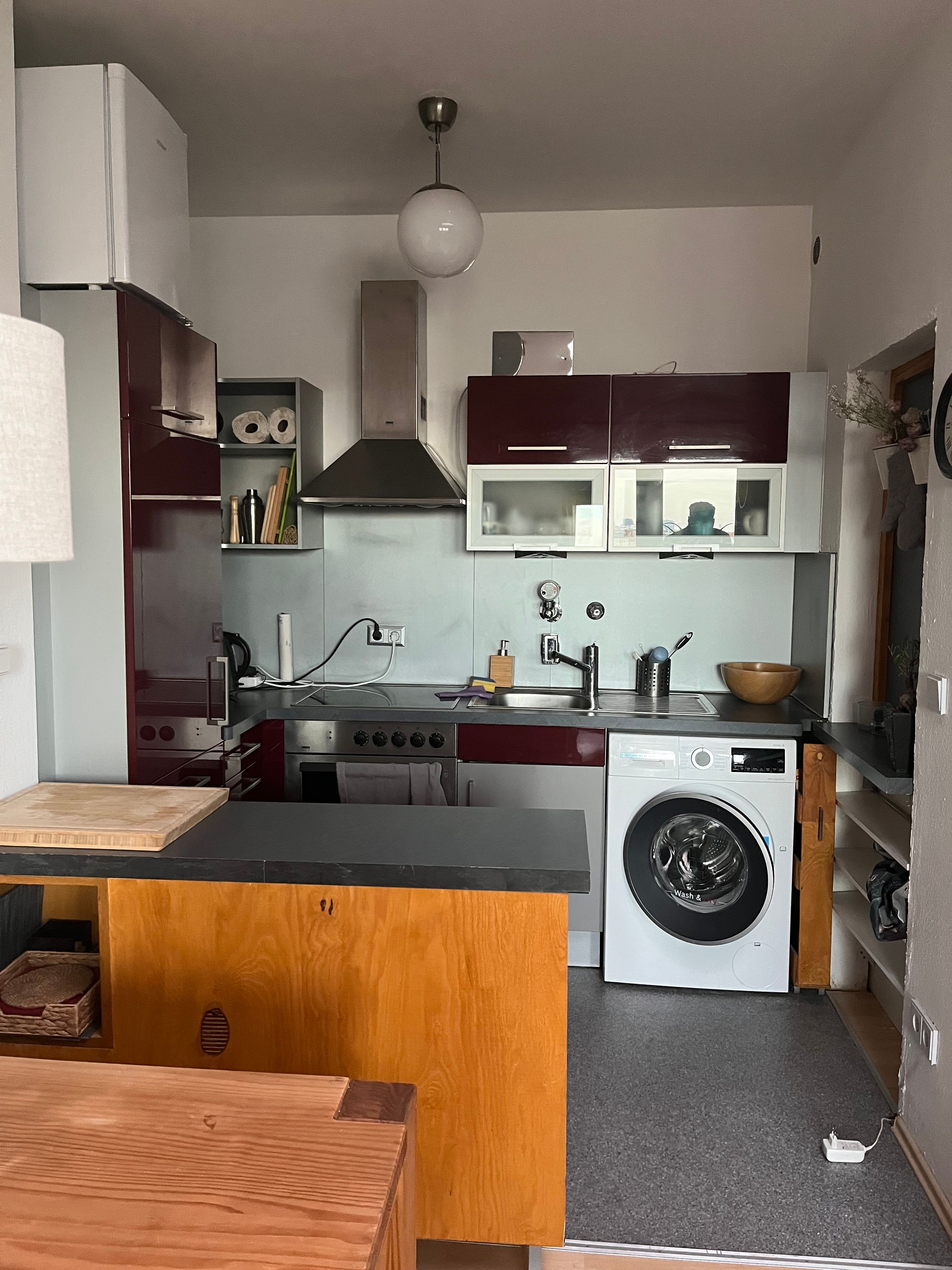 1.5-Room Apartment LIMITED TO RENT From Now Until September 15, 2024 - 1