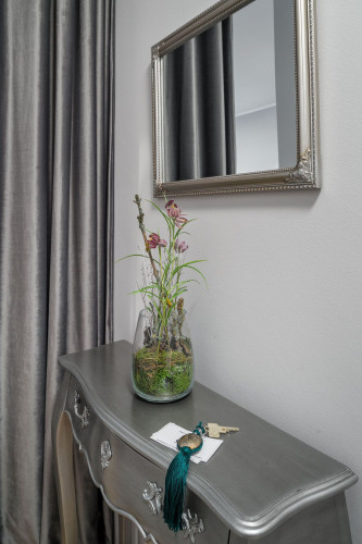 lovely place in the most popular part of the city with balcony