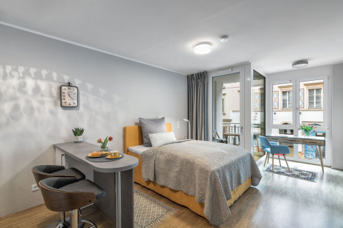 lovely place in the most popular part of the city with balcony