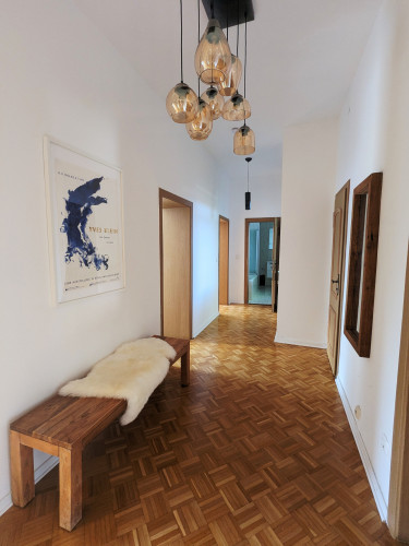 Central | 98m² | 3 Rooms | 4 Beds
