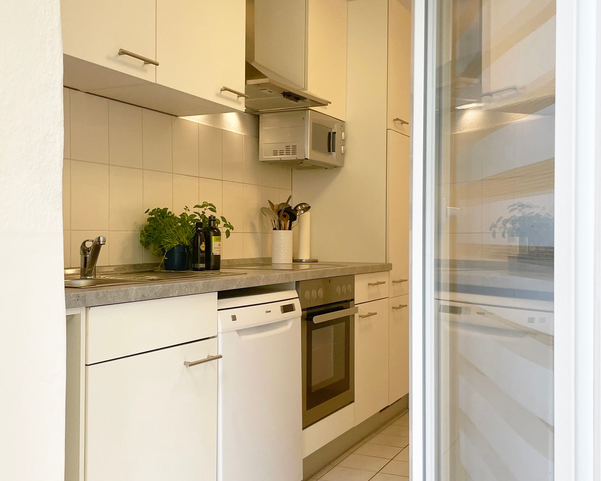 SPACE AGE, Design-Luxury-Apartment Plus Terrace , In The Heart Of Gera - SPACE AGE, Design-Luxury-Apartment plus terrace , in the Heart of Gera - Gallery - 12