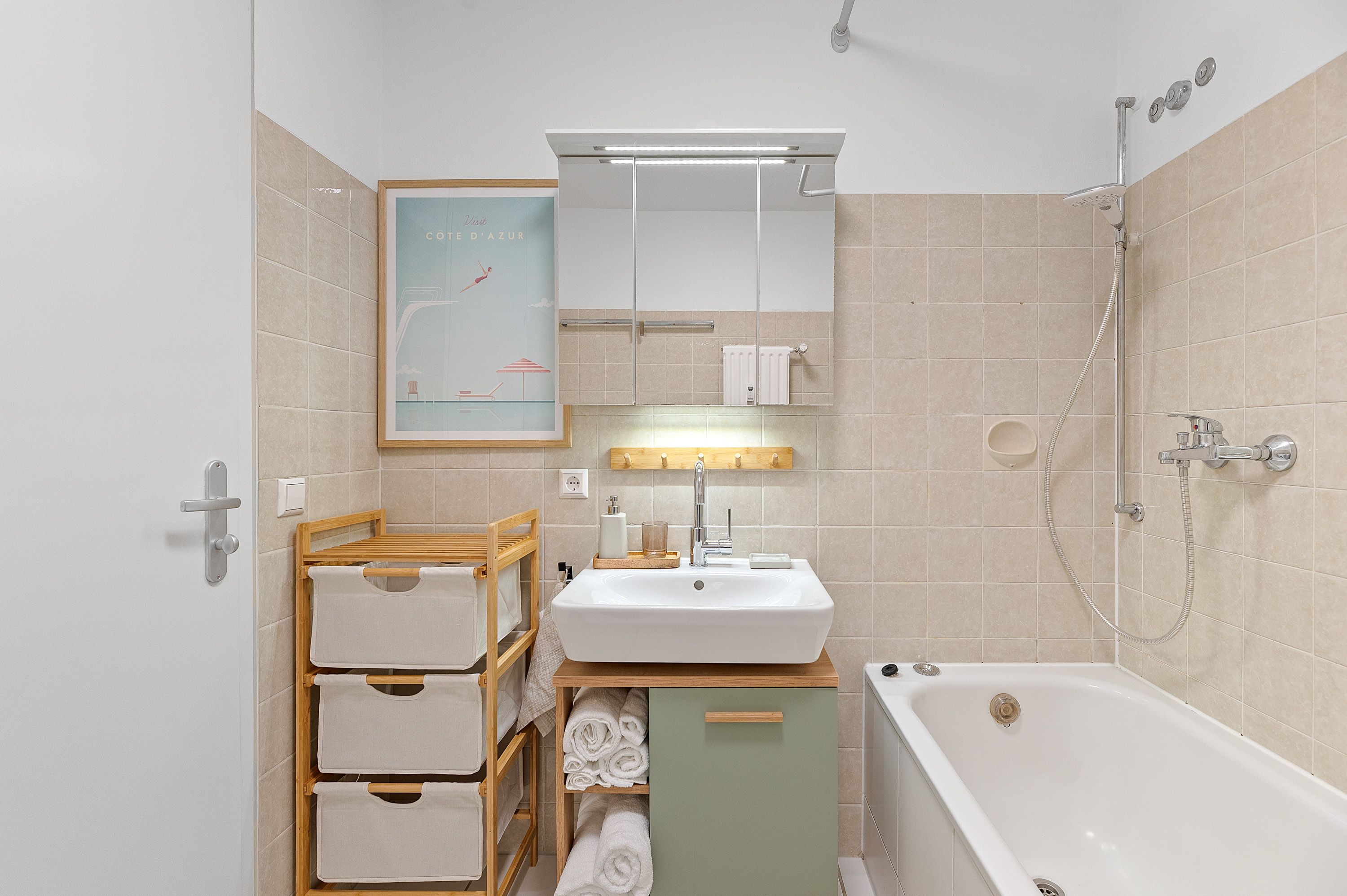 Super Central & Bright Apartment In Tübingen With Roof Terrace And Parking Space - 7