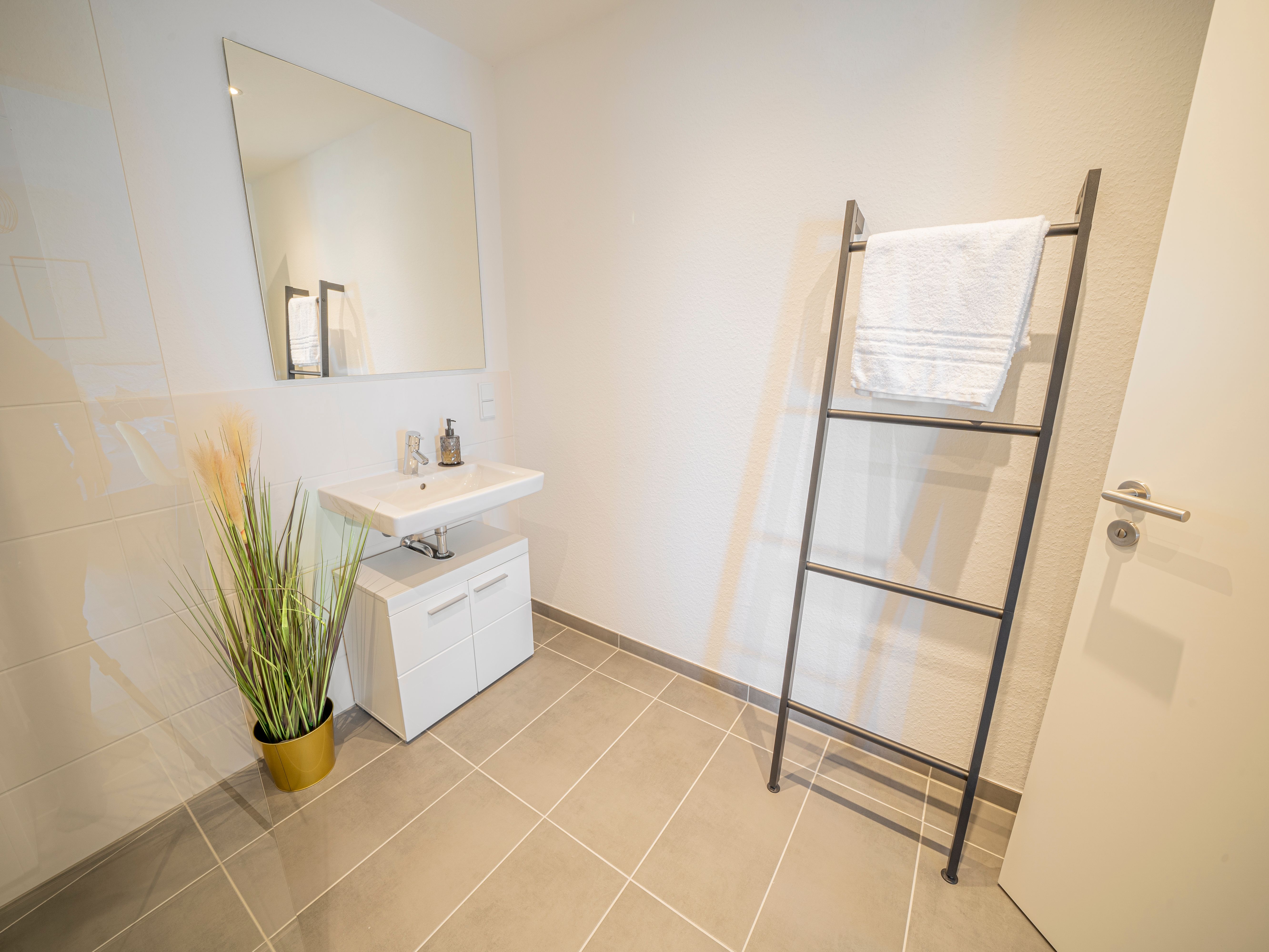 River Prime Studio | 5min To HBF - 13
