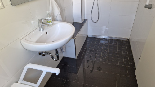 Barrier-free ground floor apartment with its own entrance