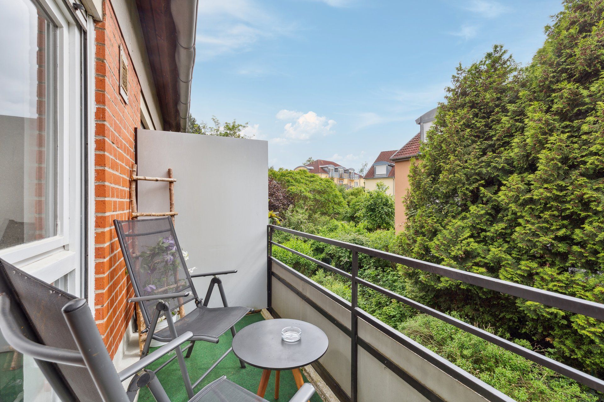 Modern Home In Bayreuth - 1