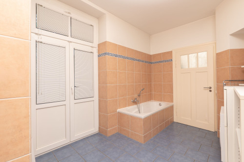 Modern 2-Room Apartment in Prime Location at Elsässer Platz, Wiesbaden - Gallery - 7