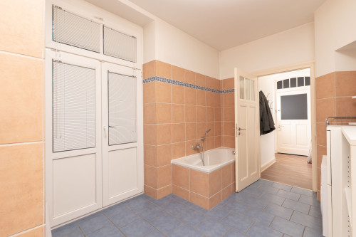 Modern 2-Room Apartment in Prime Location at Elsässer Platz, Wiesbaden - Gallery - 8