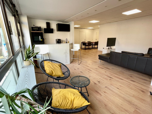 Freshly renovated Modern apartment in the middle of the city center