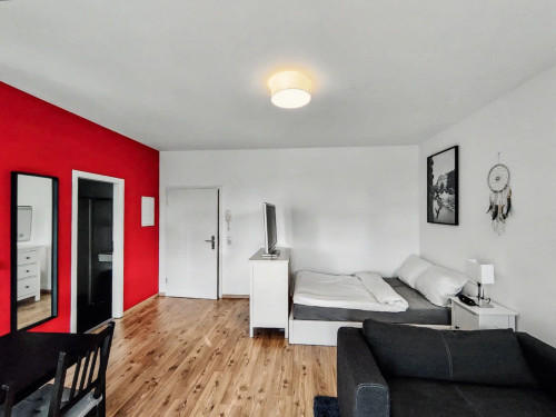 Quiet and bright studio - Gallery - 13