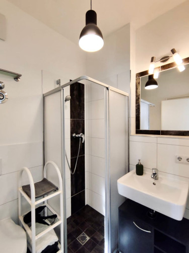 Quiet and bright studio - Gallery - 20