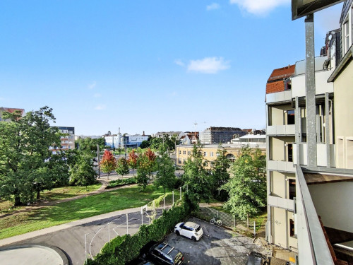 Quiet and bright studio