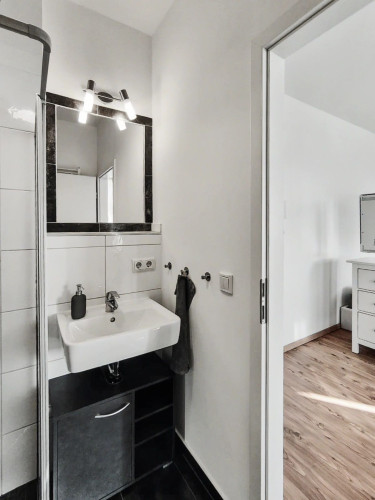 Quiet and bright studio  - Gallery -  5