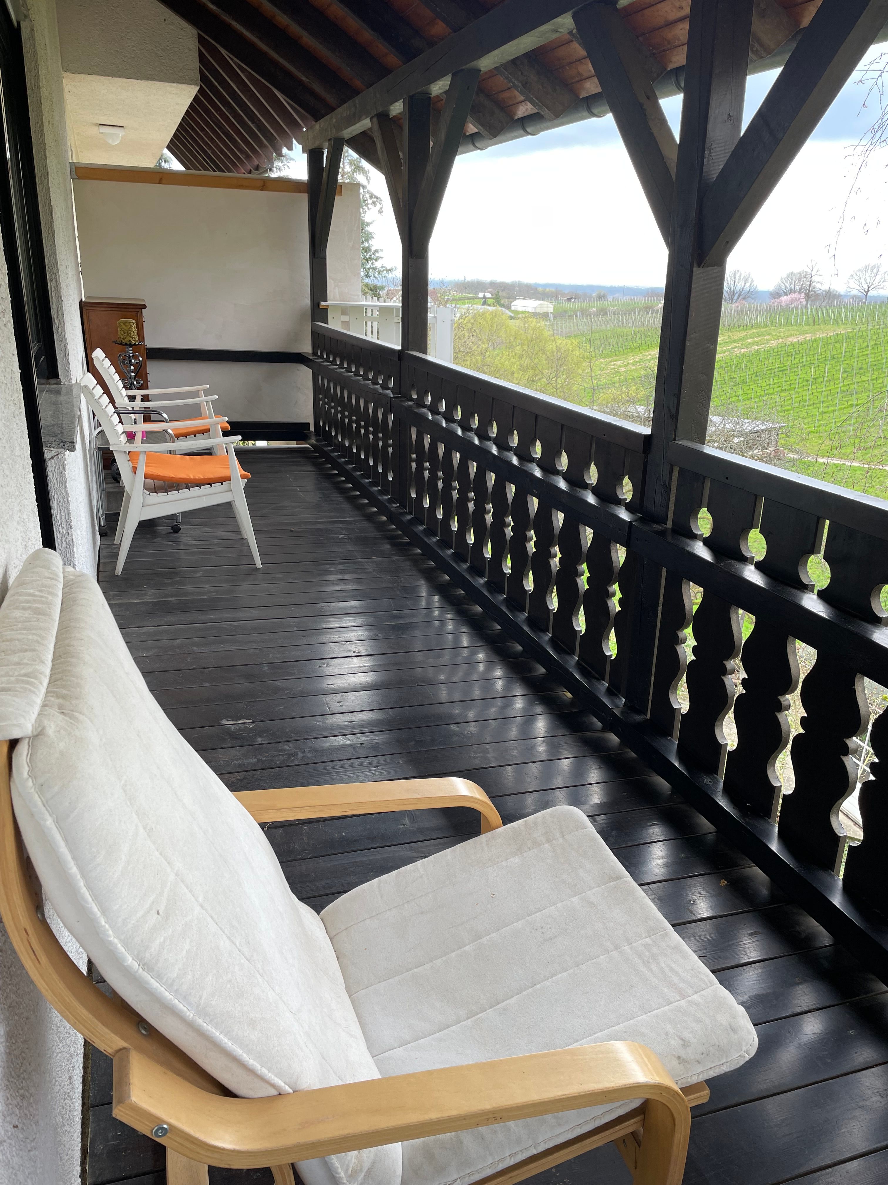 Temporary Living In The Middle Of Vineyards - 16