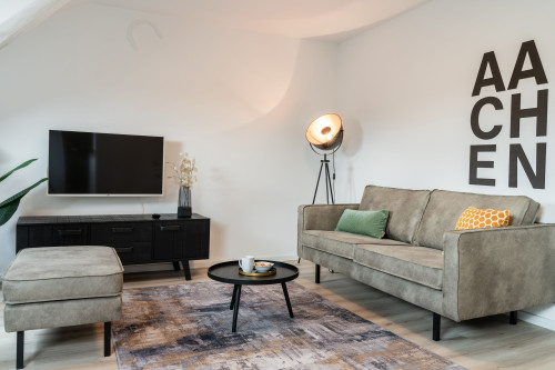 Karl's refuge: quiet and yet in the middle of life! fully equipped, perfectly connected, arrive relaxed and live superbly.