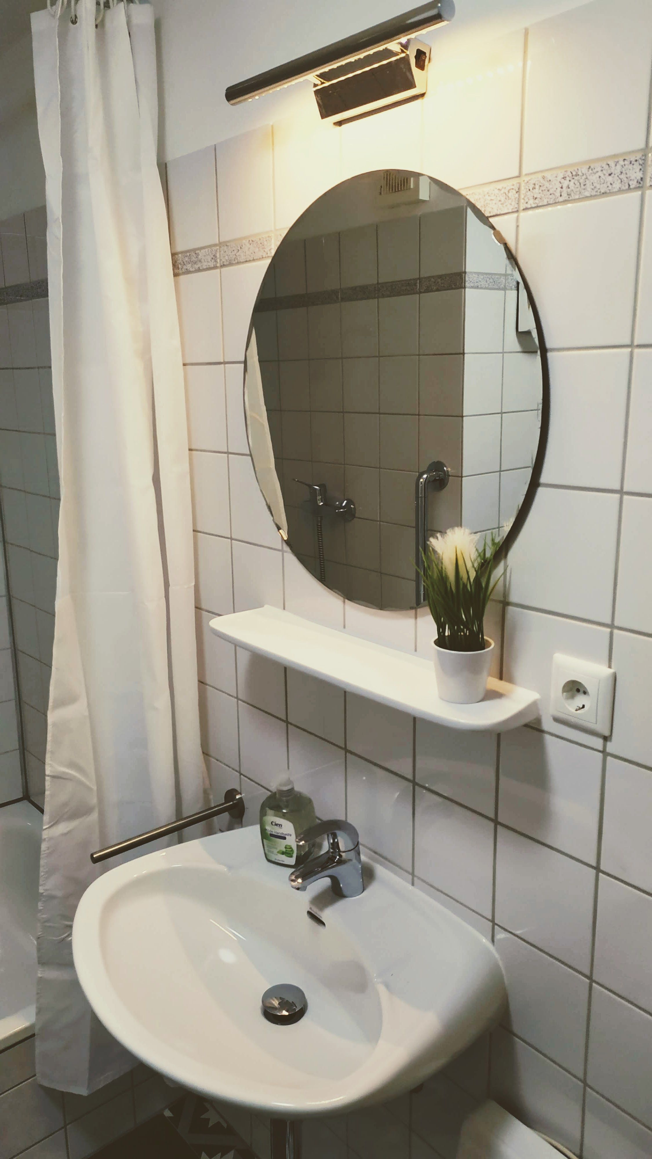 Helle 2-Zimmer-Wohnung, Schön Geschnitten, Nahe Aachen - 14
