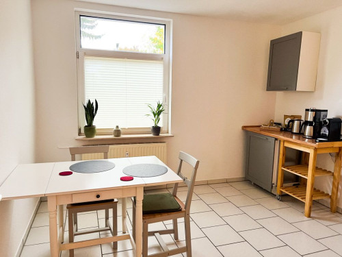Qonroom App 7 | Ntflx | Balkony | Comfy living