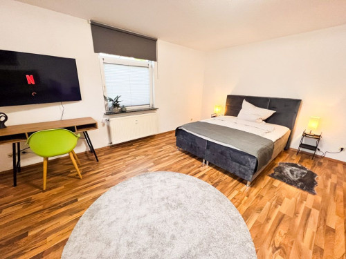 Qonroom App 7 | Ntflx | Balkony | Comfy living