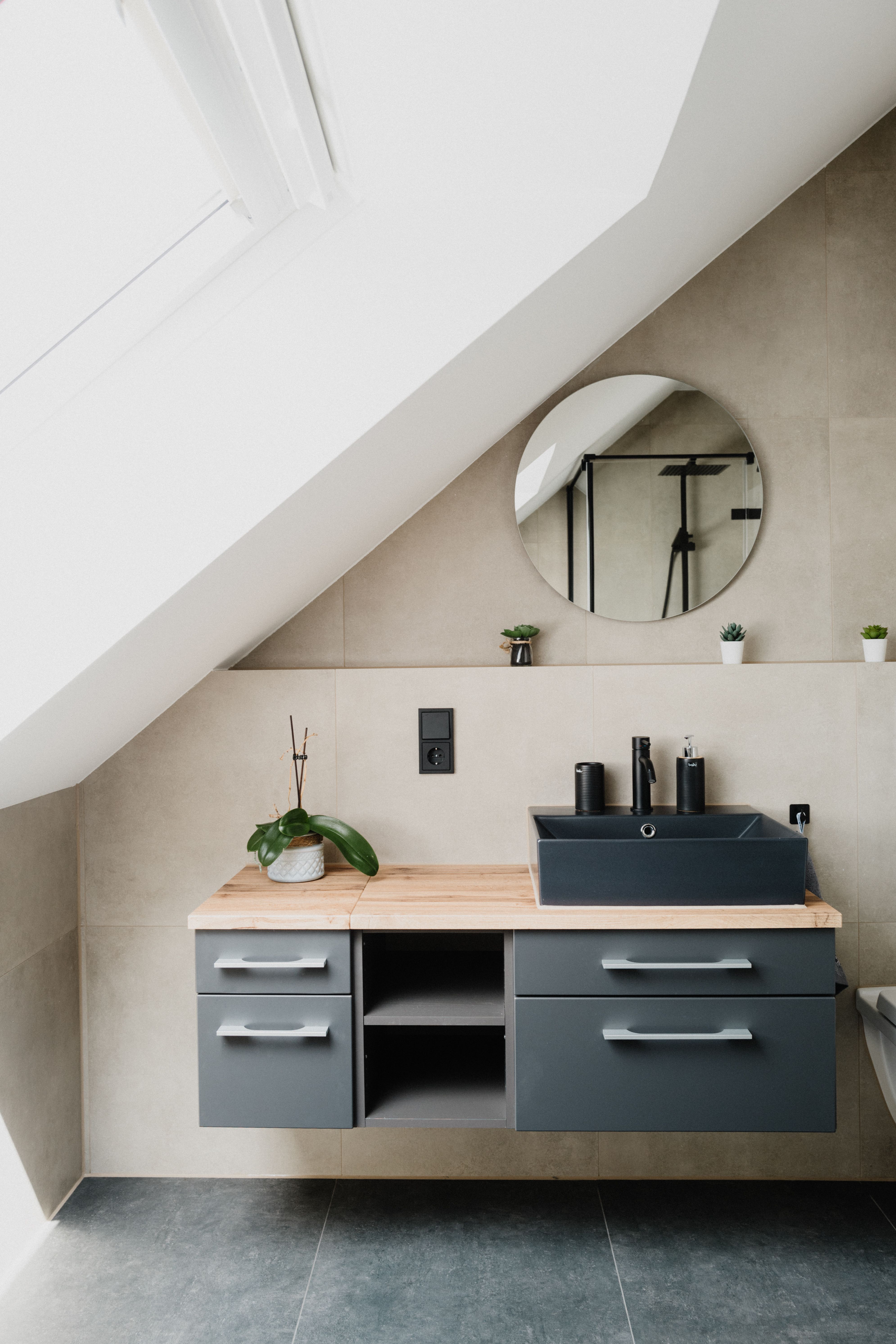 Neat & Cozy Apartment Located In Hürth - 25