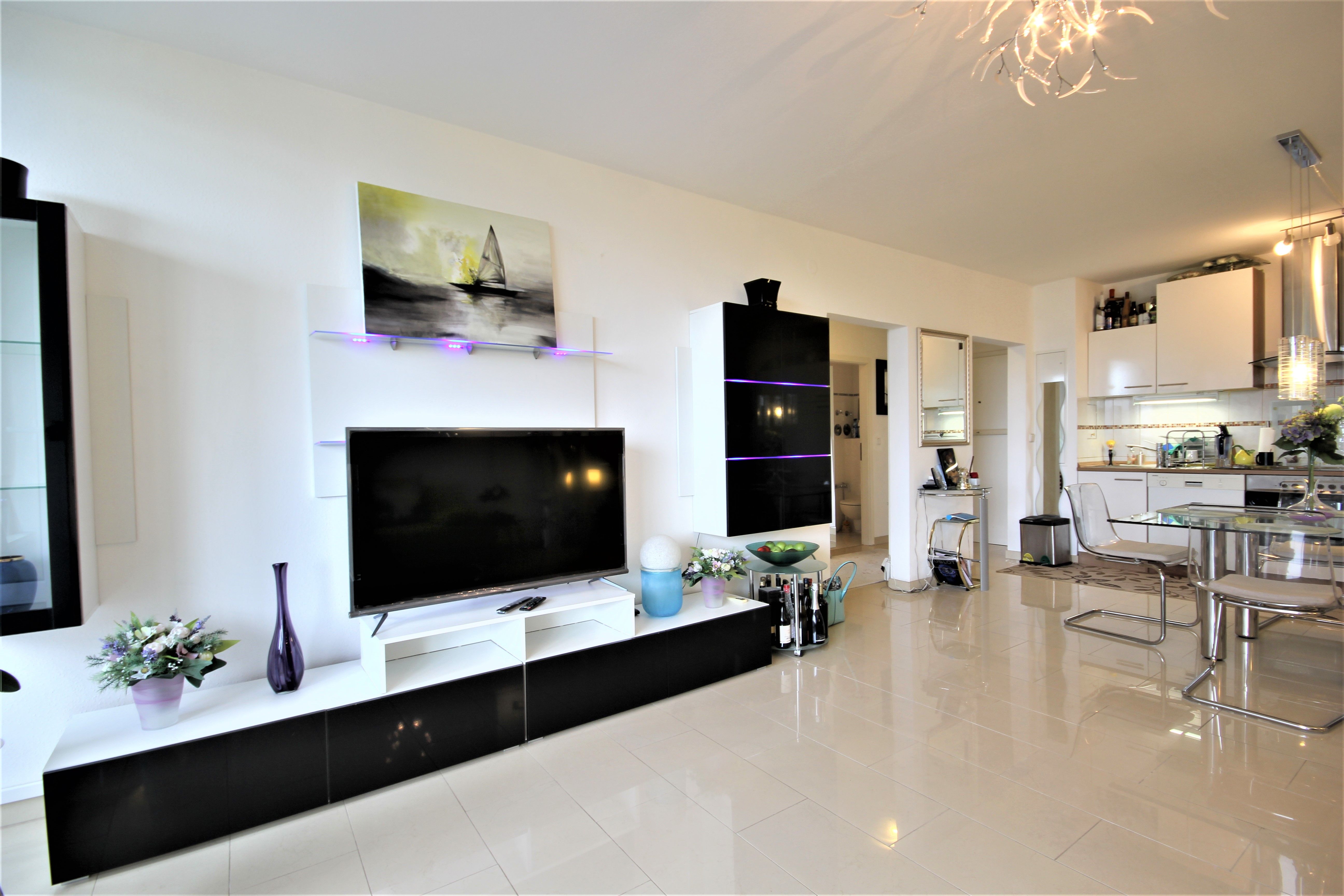  Spacious 2 Room Apartment In A Central Location  -  Spacious 2 room apartment in a central location  - Gallery -  18