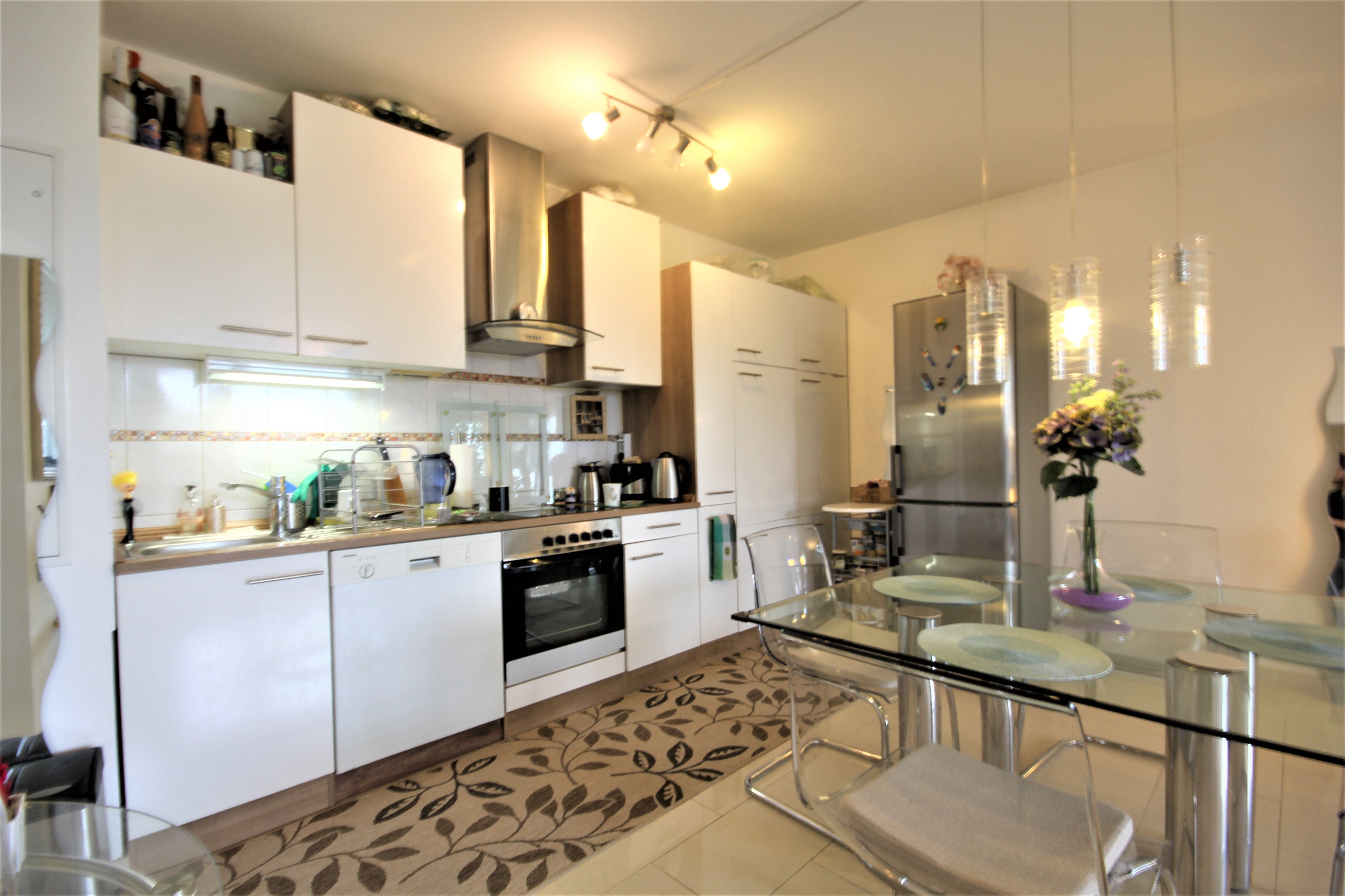  Spacious 2 Room Apartment In A Central Location  -  Spacious 2 room apartment in a central location  - Gallery -  10
